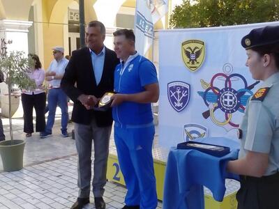 Η απονομή στον Βασιλόπουλο