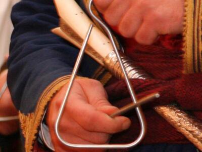 Τα πρωτοχρονιάτικα κάλαντα σε άλλους ρυθ...