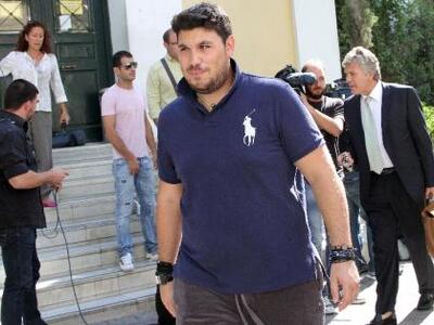 «Οχι» του εισαγγελέα στην αποφυλάκιση Στ...