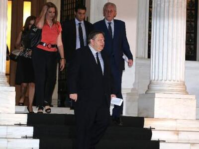 «Σκληραίνουν» τη στάση τους ΠΑΣΟΚ-ΔΗΜΑΡ ...