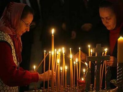 Πάτρα: Έμπαινε στην Εκκλησία και άρπαζε ...