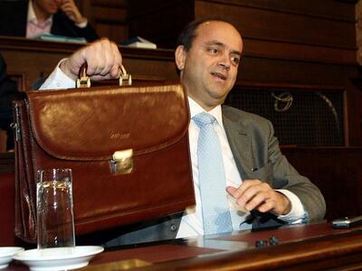 Επίθεση Τσιτουρίδη σε Καραμανλή