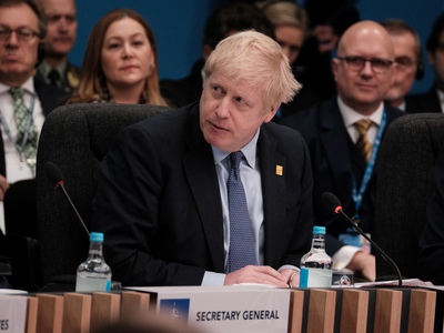 Σε καραντίνα ο Μπόρις Τζόνσον ύστερα από...