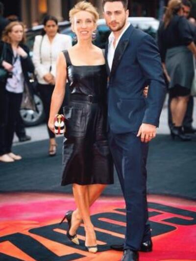 Ο Άαρον Τέιλορ Τζόνσον κομψότατος στην Λ...