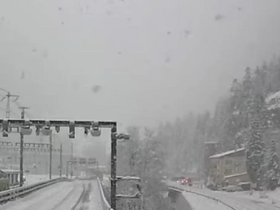 Εκτροχιάστηκε τρένο στην Ελβετία λόγω χι...