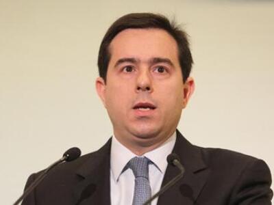 Μηταράκης: Ποιός σας είπε ότι πωλούνται ...