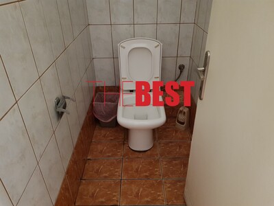 Το ίδιο ωστόσο δεν ίσχυε σε όλες τις τουαλέτες του κτιριακού συγκροτήματος