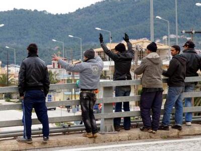 Ηγουμενίτσα: Επιχείρησαν να ταξιδέψουν χ...