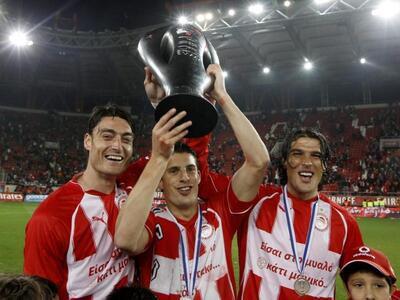 "Καυτός" μήνας για τα μεταγραφ...