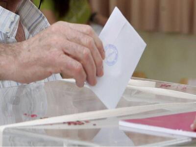 Public Issue: ΣΥΡΙΖΑ 30%, Ν.Δ, 26%, ΠΑΣΟΚ 15,5% 