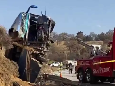 Μεξικό: 24 νεκροί σε σύγκρουση λεωφορείο...