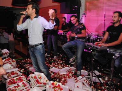 Η κρίση δεν άγγιξε τον Θάνο Πετρέλη 