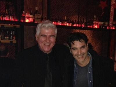 Με τον ιδιοκτήτη του Saloon Δημήτρη Τζελετόπουλο