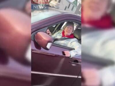 Μινεάπολη: Νέο βίντεο δείχνει την 37χρον...