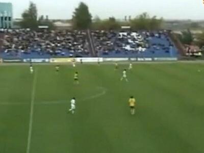 Δείτε στο βίντεο γκολ απο τα 90 μέτρα...