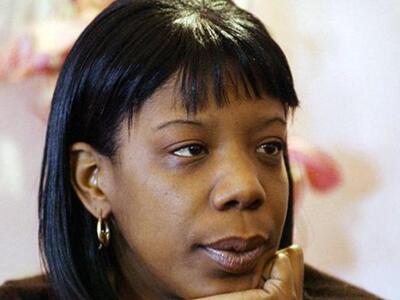 Πέθανε η «Σκονισμένη Κυρία» των Δίδυμων ...