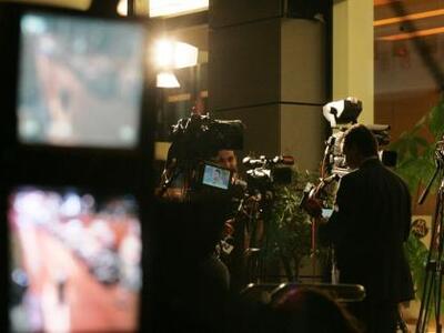 Το 78% των Ελλήνων είναι στην TV κάθε μέρα!