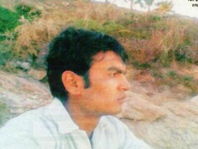 Ο αδίστακτος Πακιστανός πόζαρε στον τόπο...