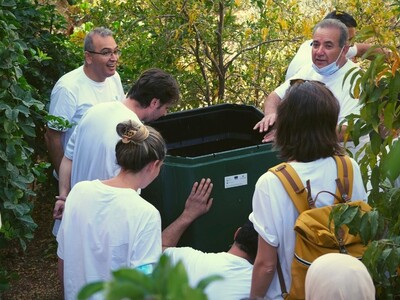 Σε έργο διαχείρισης αποβλήτων και κομποσ...