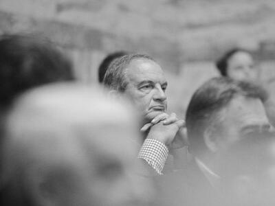 Διάγγελμα Καραμανλή και διαφοροποίηση βο...