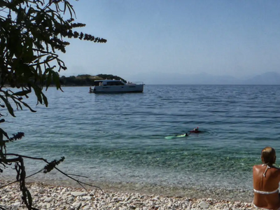 Καιρός: Υψηλές θερμοκρασίες και ισχυροί άνεμοι