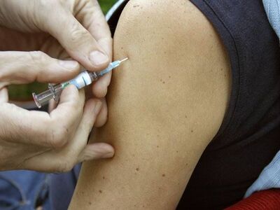 Εμβόλιο γρίπης: Άνοιξε η πλατφόρμα για τ...