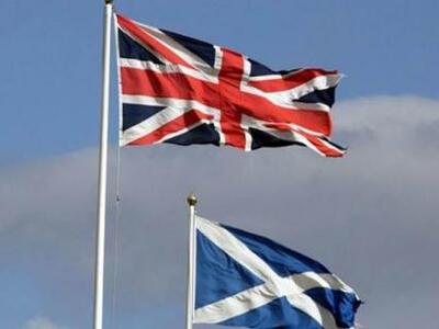 Σκωτία: Οριακό προβάδισμα δύο μονάδων γι...