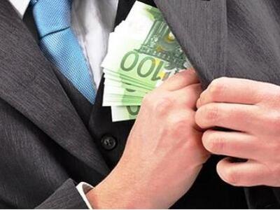 Μέγα σκάνδαλο: Και έμπορος κρεάτων τα .....