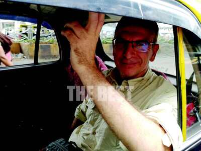 Στο ταξίδι του στην Ινδία, όπου έκανε εθ...