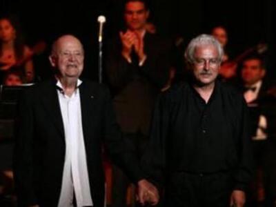 Πάτρα: Το συγκινητικό... αντίο του Μίμη ...