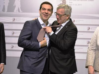 Γιούνκερ: Eνα Grexit θα πλήξει την εμπισ...