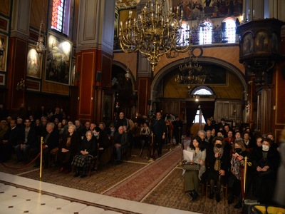 ΠΑΤΡΑ: Τιμήθηκε ο επί 30 χρόνια ιεροψάλτης της Ευαγγελίστριας - Λαμπαδάριος του Ναού