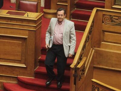 Μήνυση Νικολόπουλου κατά Στουρνάρα:«Είνα...