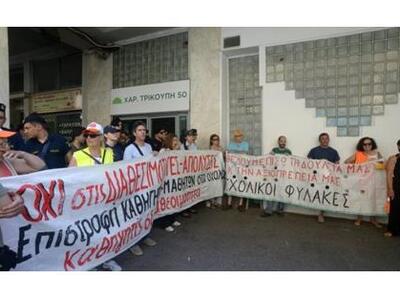 Σχολικοί φύλακες και καθηγητές πήγαν στον Βενιζέλο