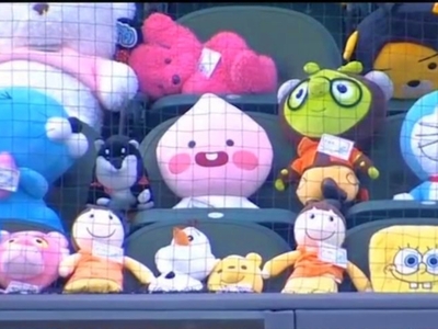 Ηχητικά εφέ και... λούτρινα στις κερκίδες! ΒΙΝΤΕΟ