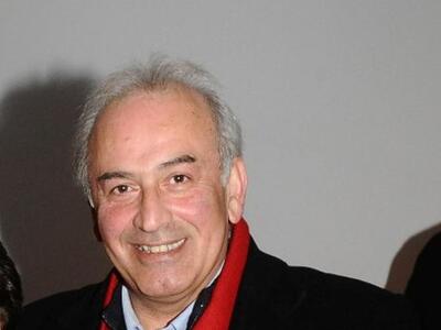 ΔΕΙΤΕ τον ηθοποιό Δημήτρη Μαυρόπουλο από...