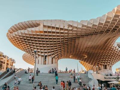 Ένα νοητό οδοιπορικό στις πιο όμορφες πε...