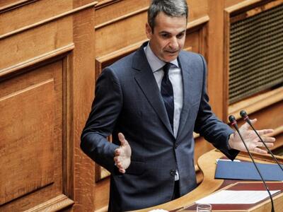 ΝΔ: Η κυβέρνηση βρίσκεται σε πλήρη πολιτ...