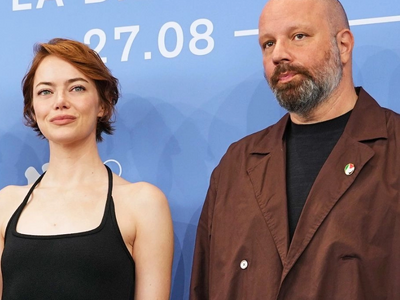 Γιώργος Λάνθιμος: Εμφανίστηκε με καρφίτσ...