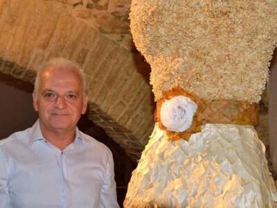 Τα εγκαίνια της ατομικής έκθεσης του Γιώ...