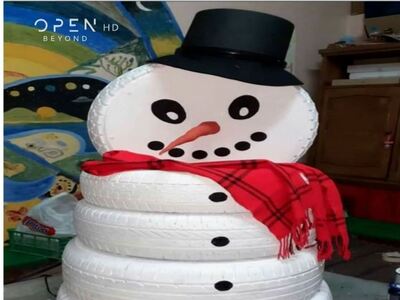 Μαγικές εικόνες από τον στολισμένο Μόλυβ...