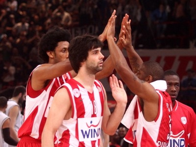 Δεύτερος ο Ολυμπιακός, Πρωταθλήτρια η Μπαρτσελόνα