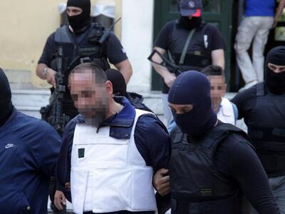 Πεντακάθαρα τα όπλα της μεζονέτας της Νέ...