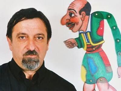 Ο καραγκιοζοπαίχτης Χρήστος Πατρινός την...