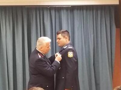 Παρασημοφόρησαν Αστυνομικό που με κίνδυν...
