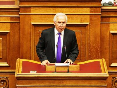 Αλ. Αθανασιάδης: «Δεν ψηφίζω το μεσοπρόθεσμο»