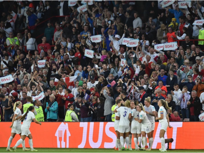 Lionesses: Οι μικρές λέαινες και η μάχη ...