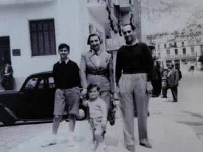 H οικογένεια Φρεντ Μπάρρυ στην Πάτρα