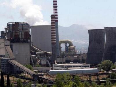 Το εργοστάσιο στη Μεγαλόπολη