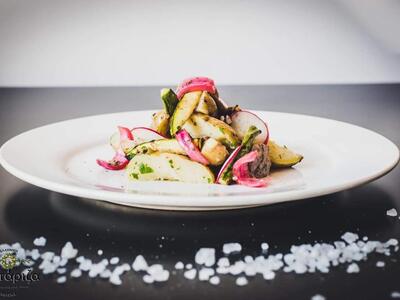 Πάρτε μια γεύση από την κουζίνα της &quo...